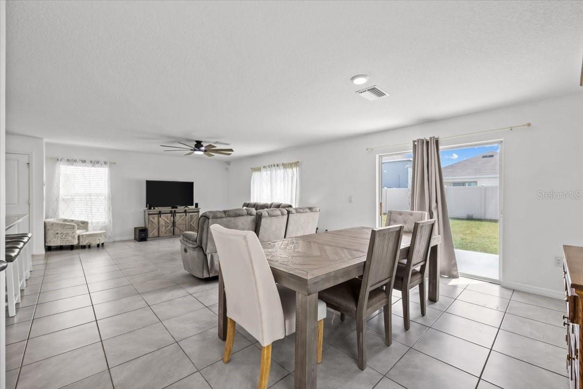 Image 14 of 39 For 12148 White Cypress Place