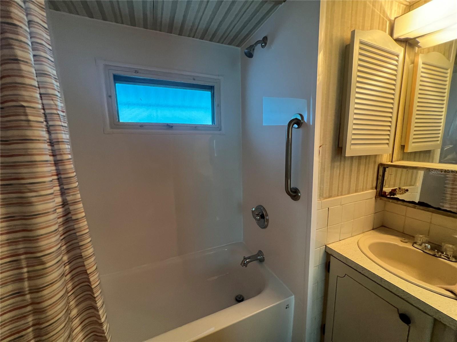 Image 17 of 30 For 1500 County Road 1  44