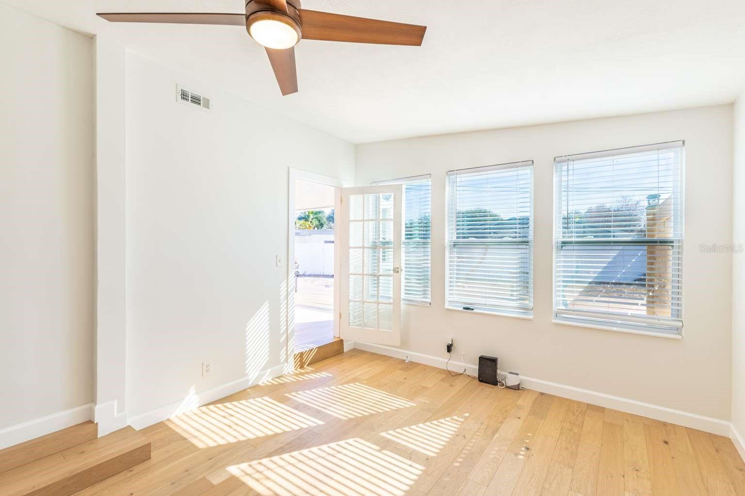 Image 16 of 24 For 2110 Alcazar Way S