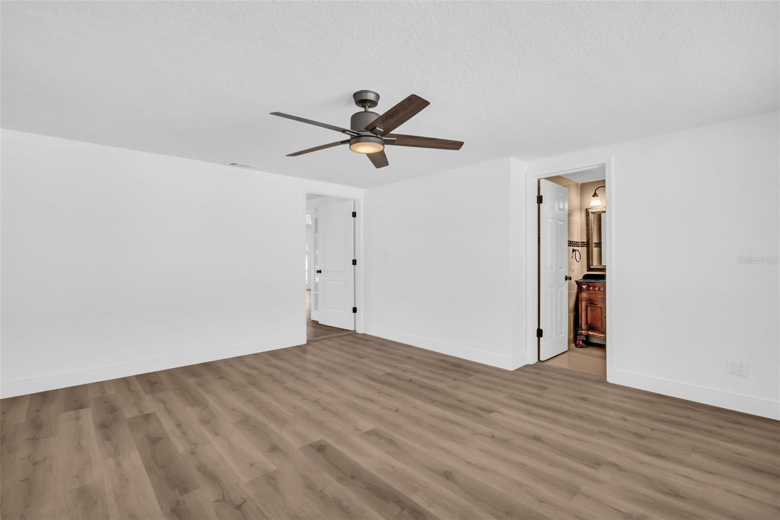 Image 18 of 50 For 4767 26th Avenue N