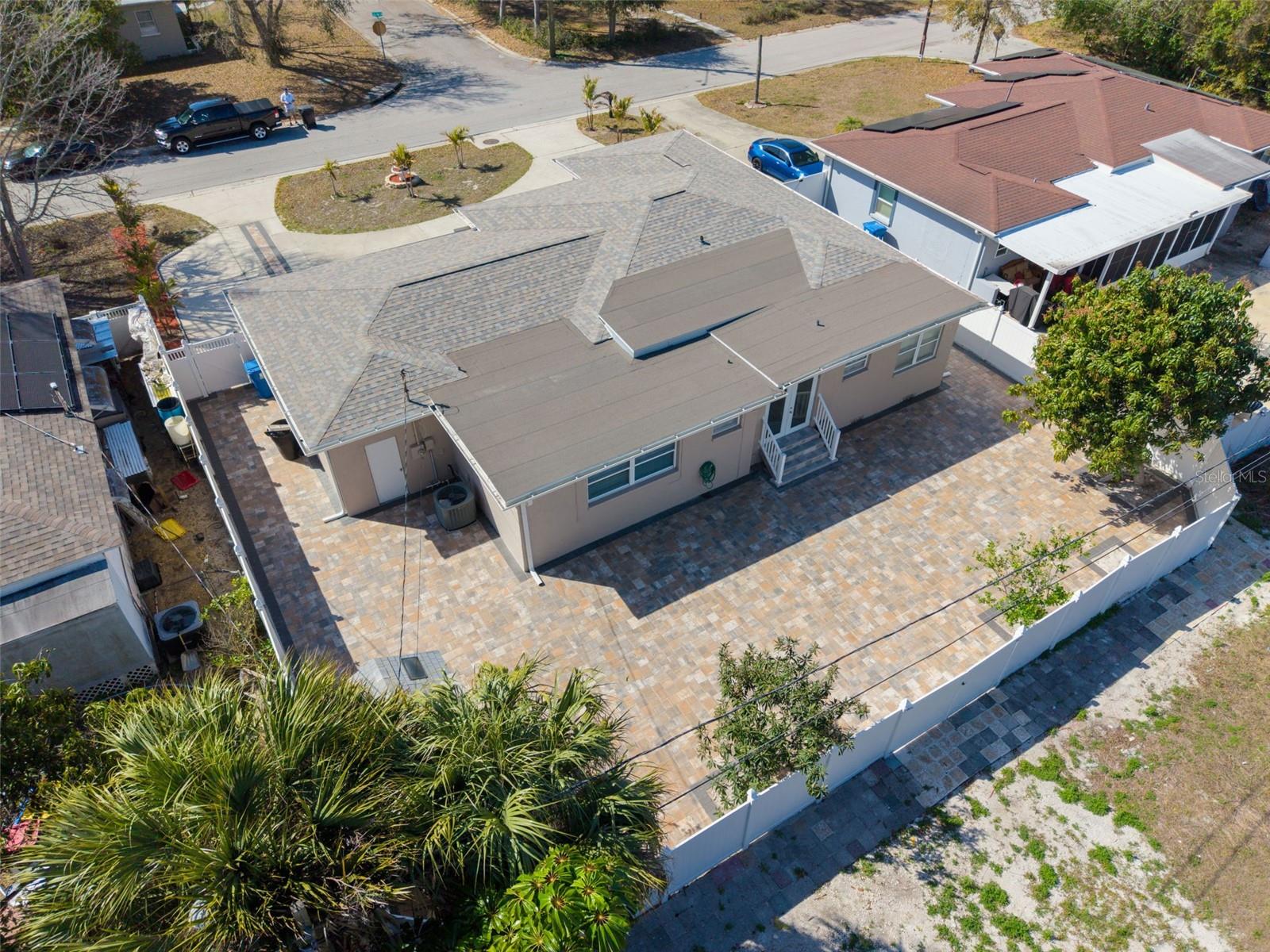 Image 4 of 50 For 4767 26th Avenue N