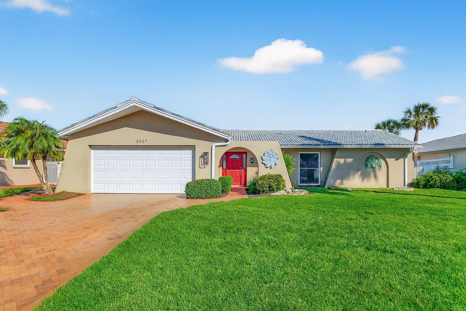 Listing photo id 33 for 3927 48th Avenue S