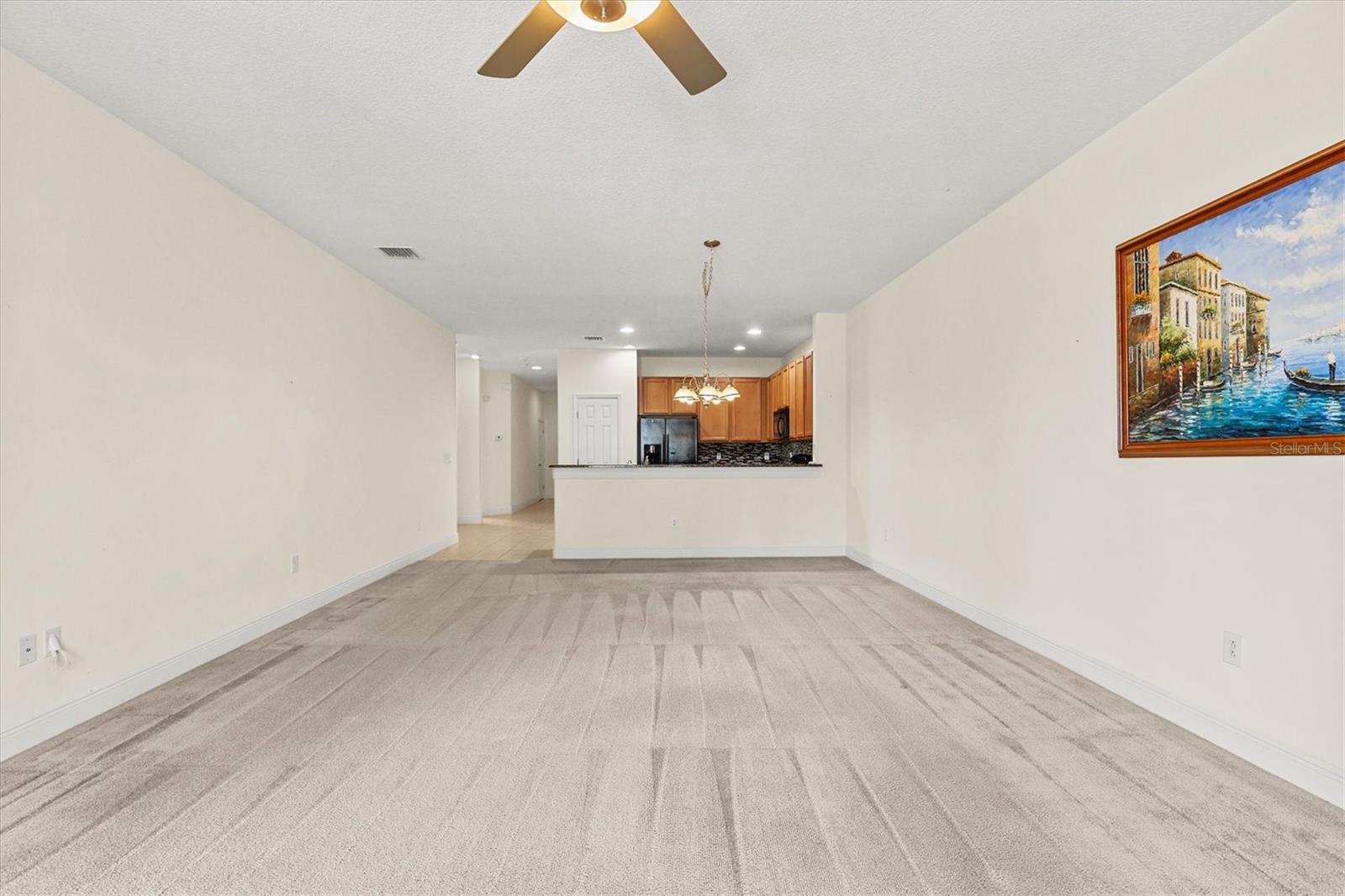 Listing photo id 8 for 2334 Barracuda Court