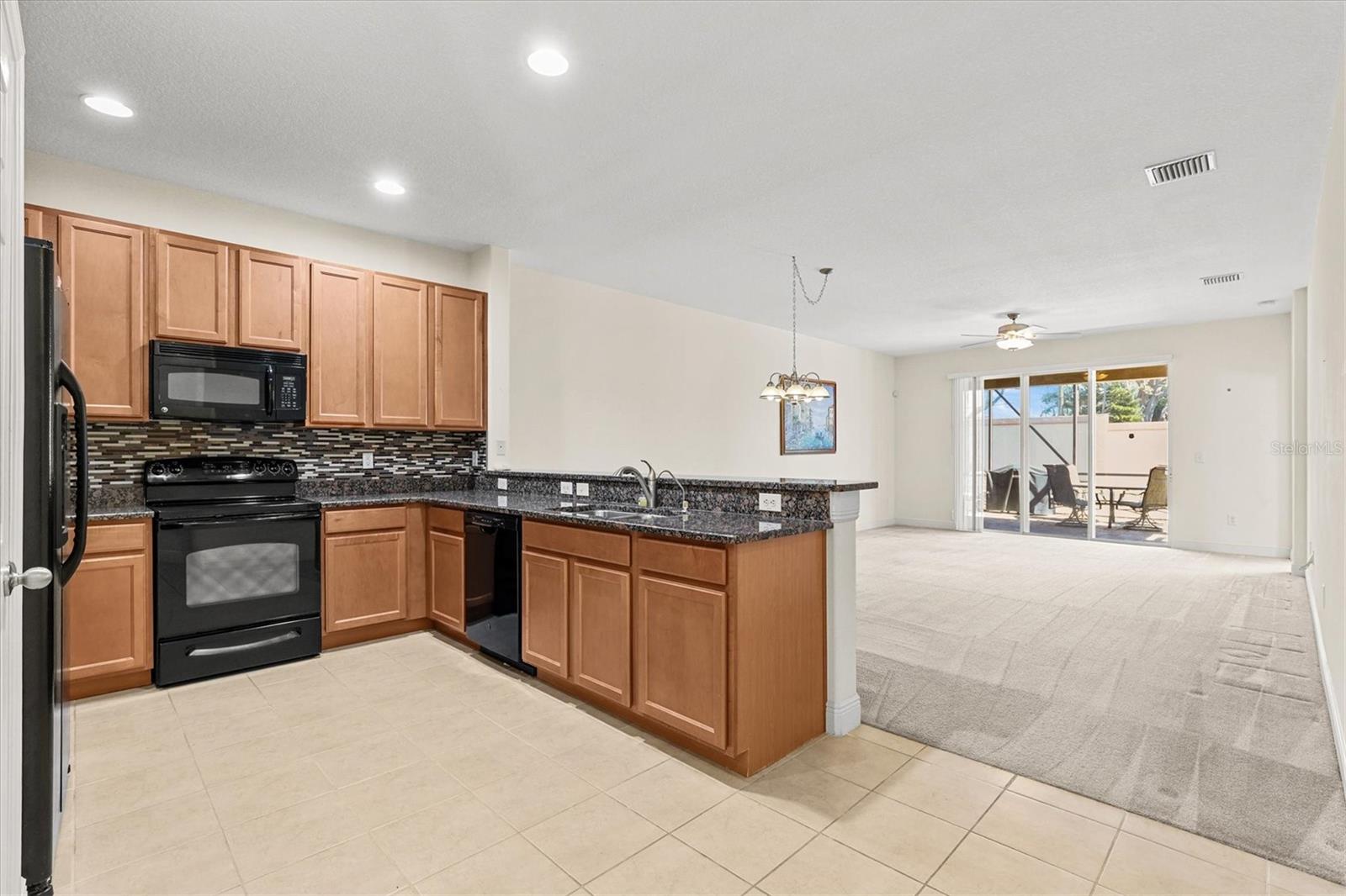 Listing photo id 9 for 2334 Barracuda Court