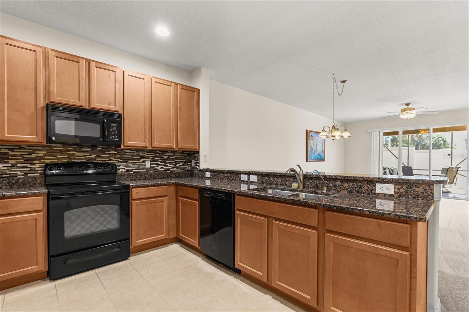 Listing photo id 11 for 2334 Barracuda Court