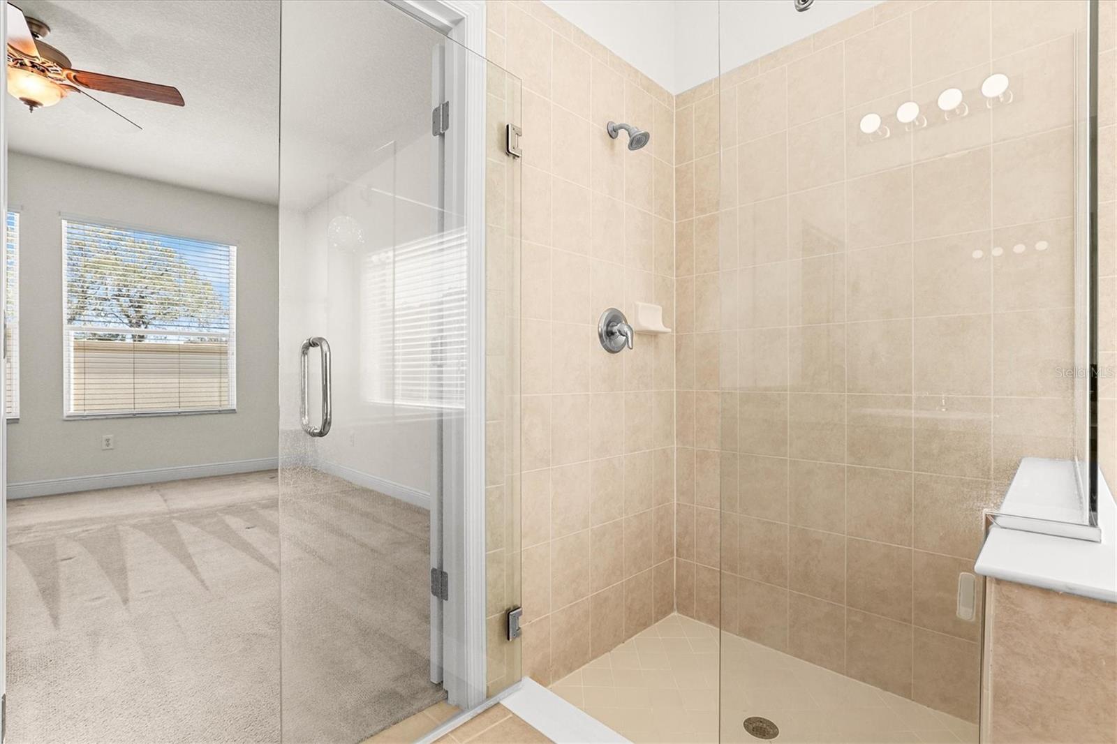 Listing photo id 20 for 2334 Barracuda Court