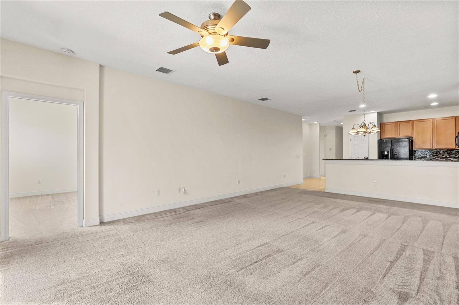 Listing photo id 7 for 2334 Barracuda Court