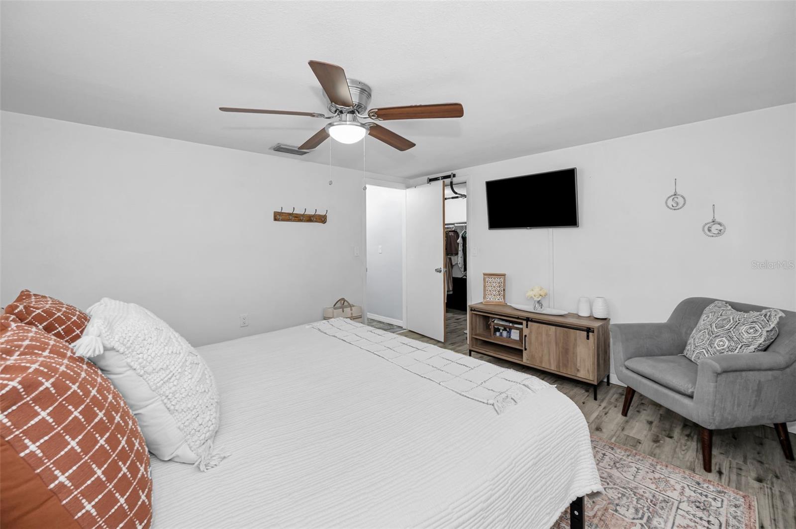 Image 33 of 59 For 5506 Casino Drive