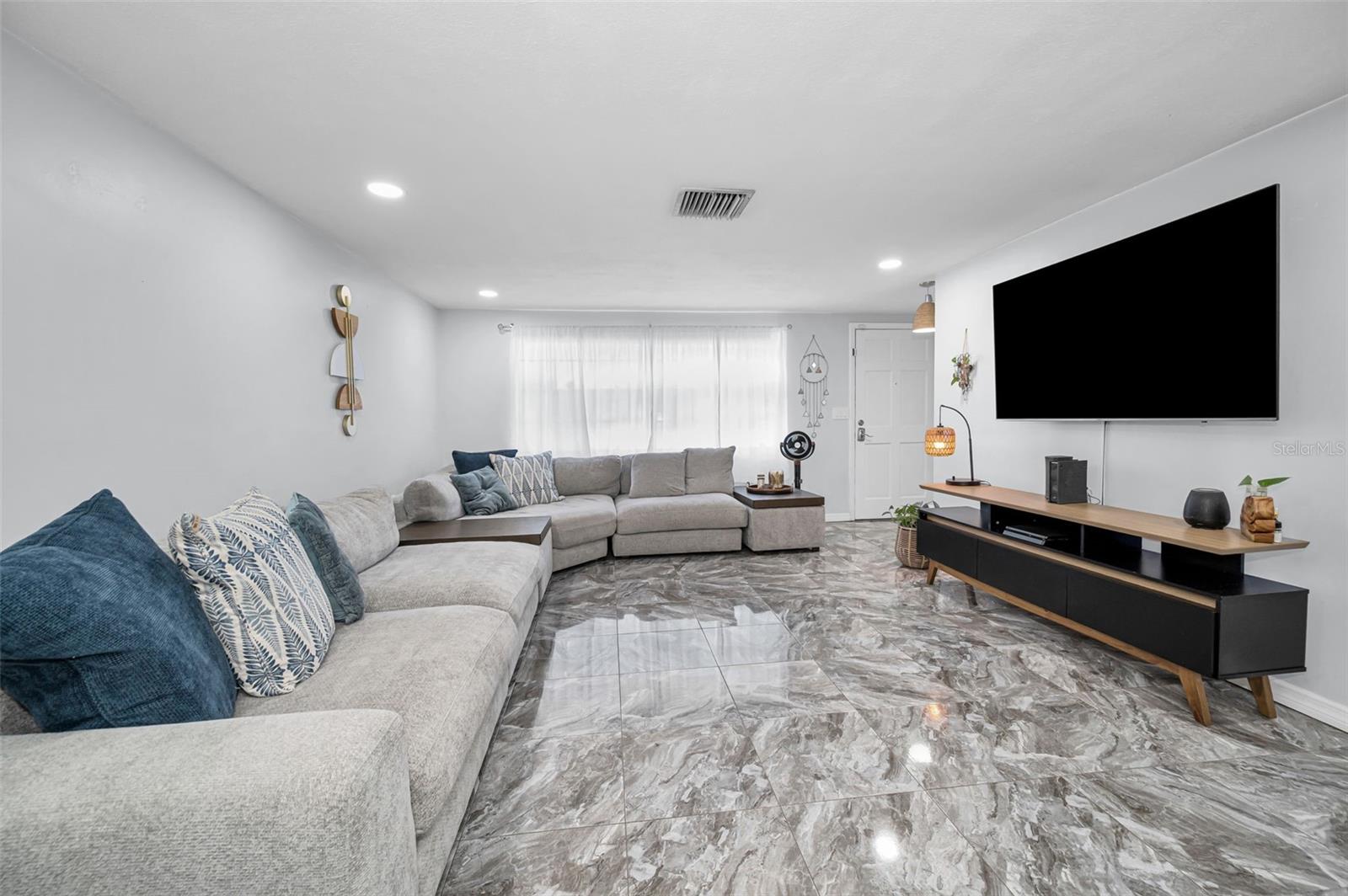 Image 8 of 59 For 5506 Casino Drive