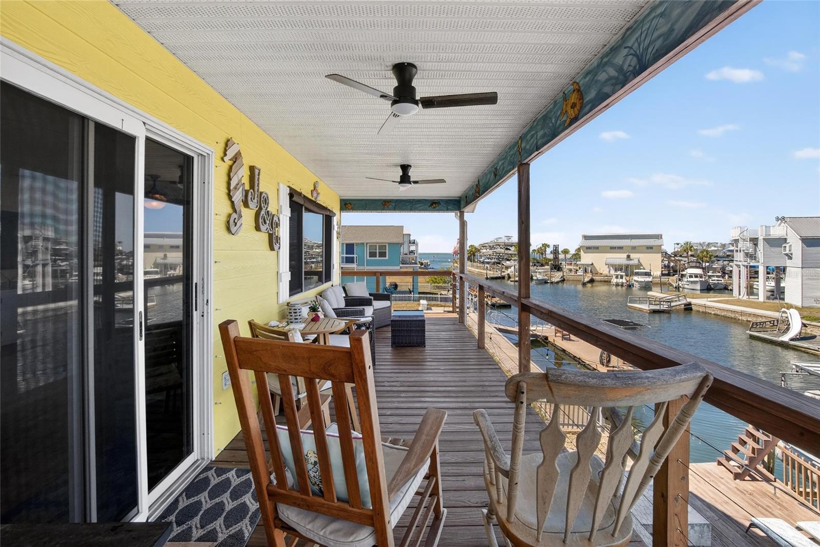 Listing photo id 22 for 6331 Lonnie Lee Lane