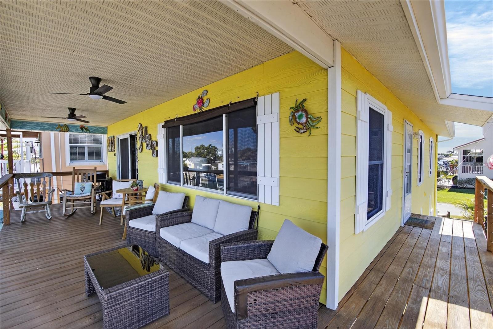 Listing photo id 25 for 6331 Lonnie Lee Lane