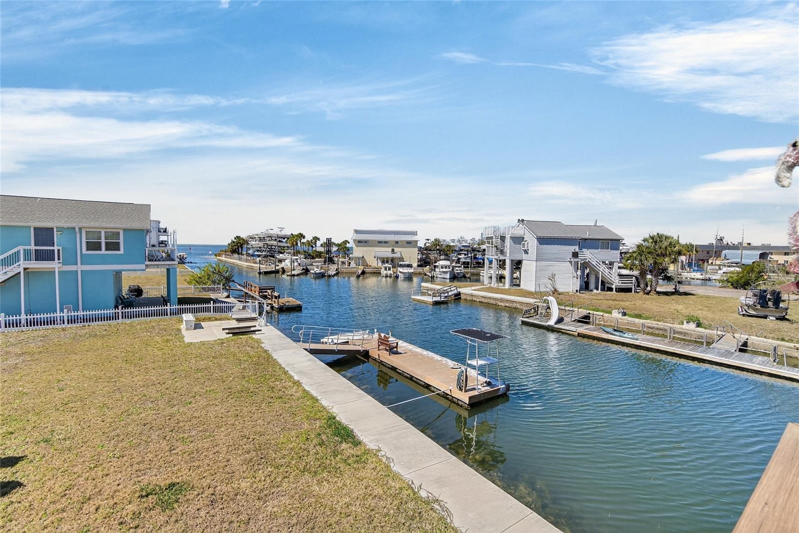 Listing photo id 27 for 6331 Lonnie Lee Lane