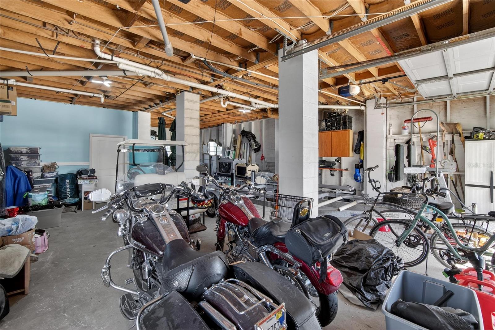 Listing photo id 31 for 6331 Lonnie Lee Lane