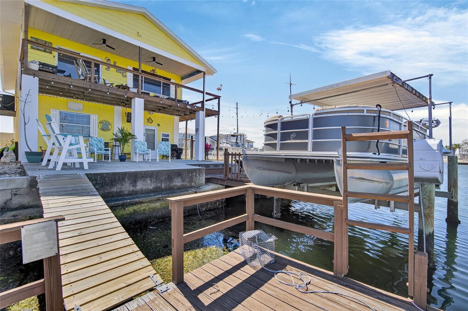 Listing photo id 41 for 6331 Lonnie Lee Lane