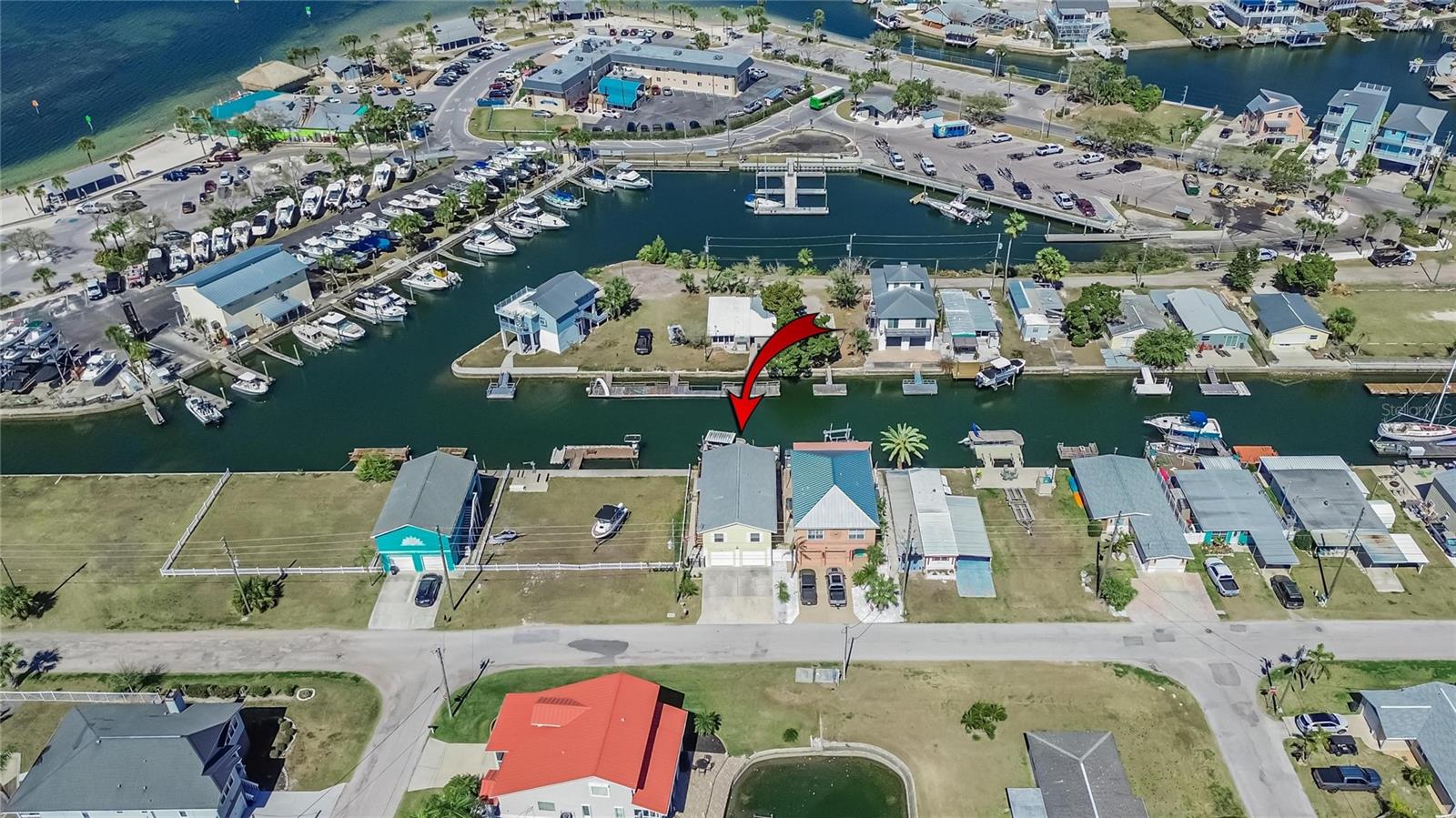 Listing photo id 51 for 6331 Lonnie Lee Lane