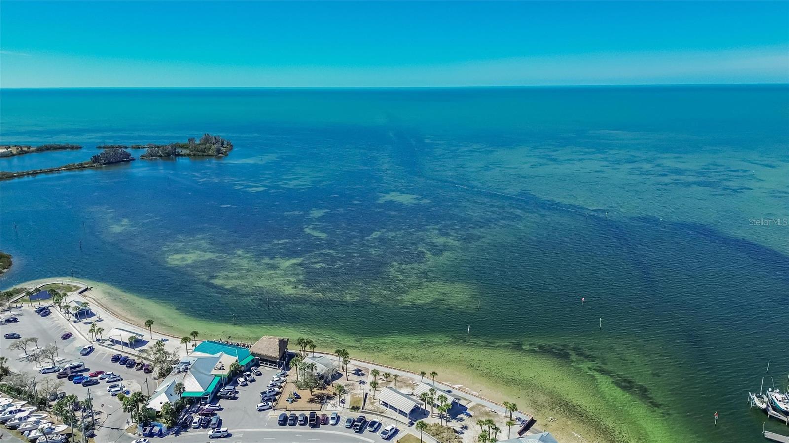 Listing photo id 66 for 6331 Lonnie Lee Lane