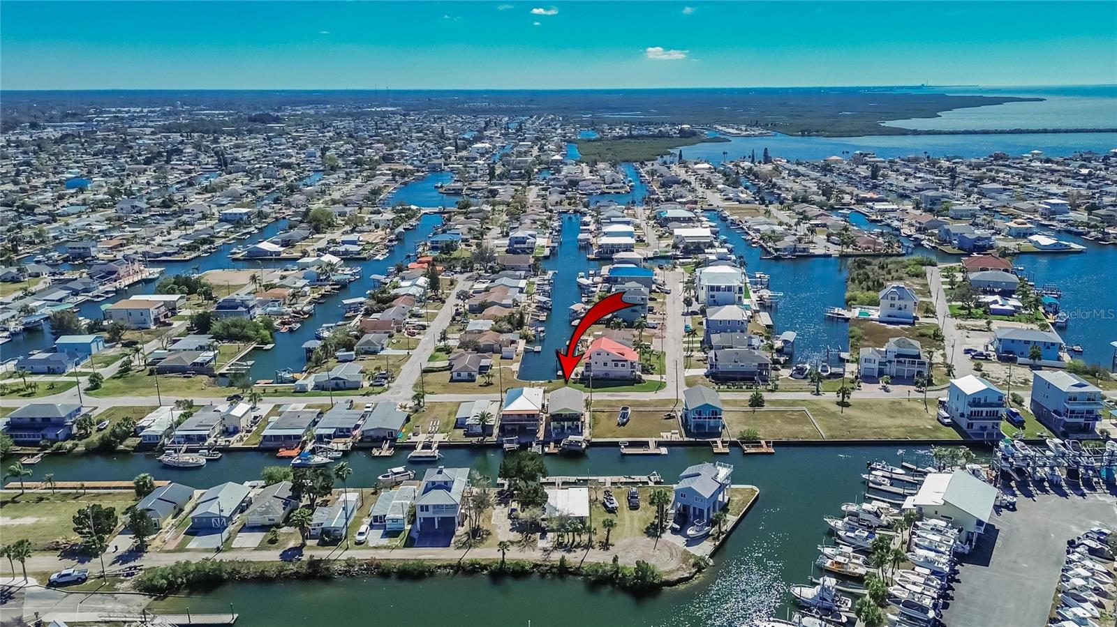 Listing photo id 67 for 6331 Lonnie Lee Lane