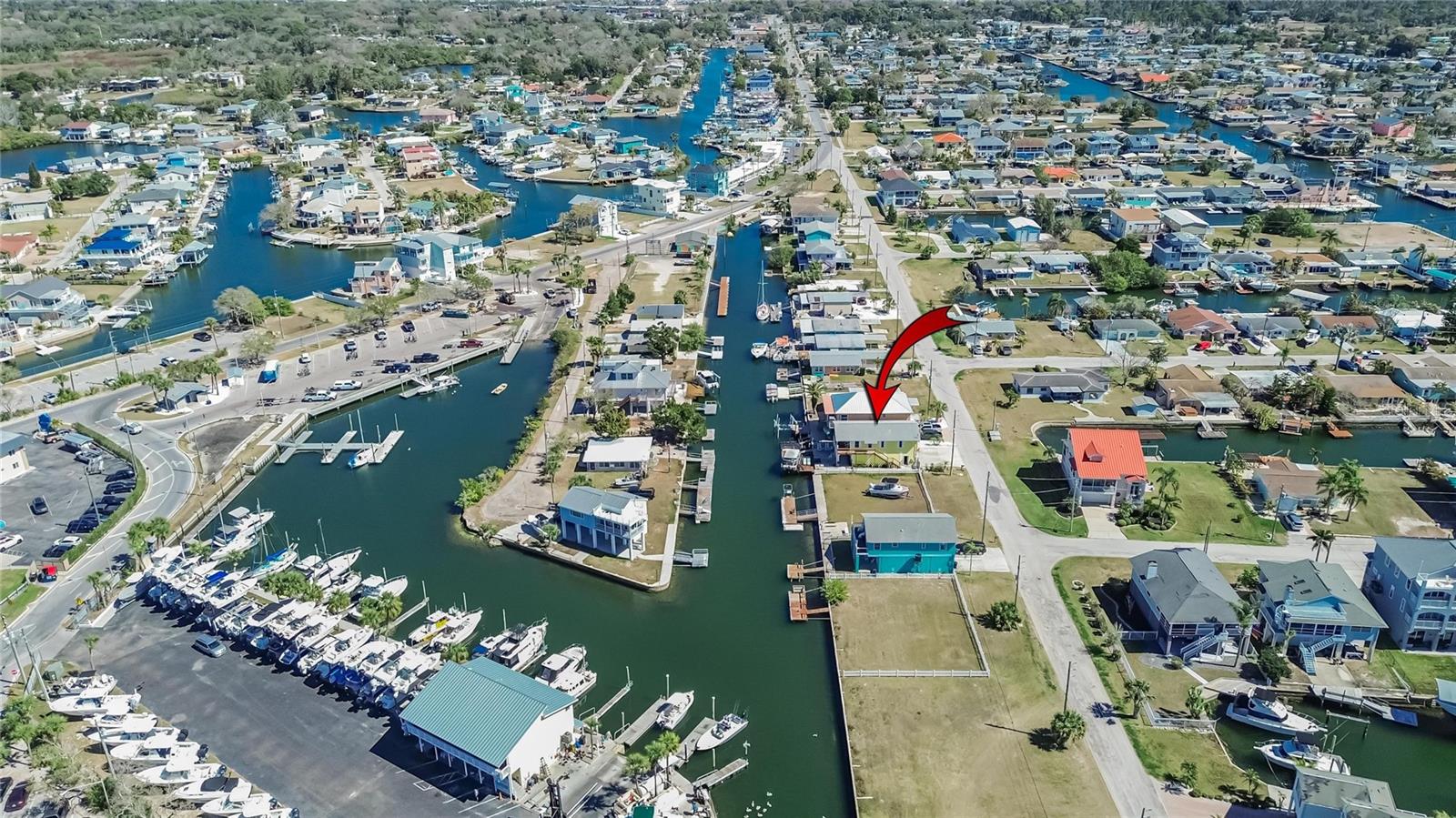 Listing photo id 80 for 6331 Lonnie Lee Lane