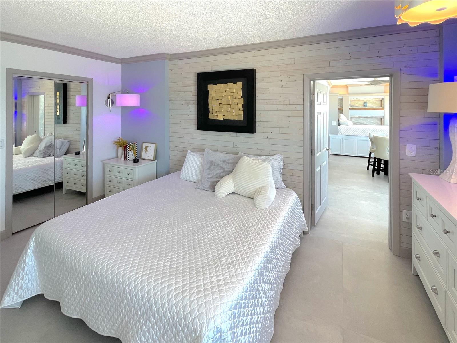 Image 15 of 44 For 17400 Gulf Boulevard B8