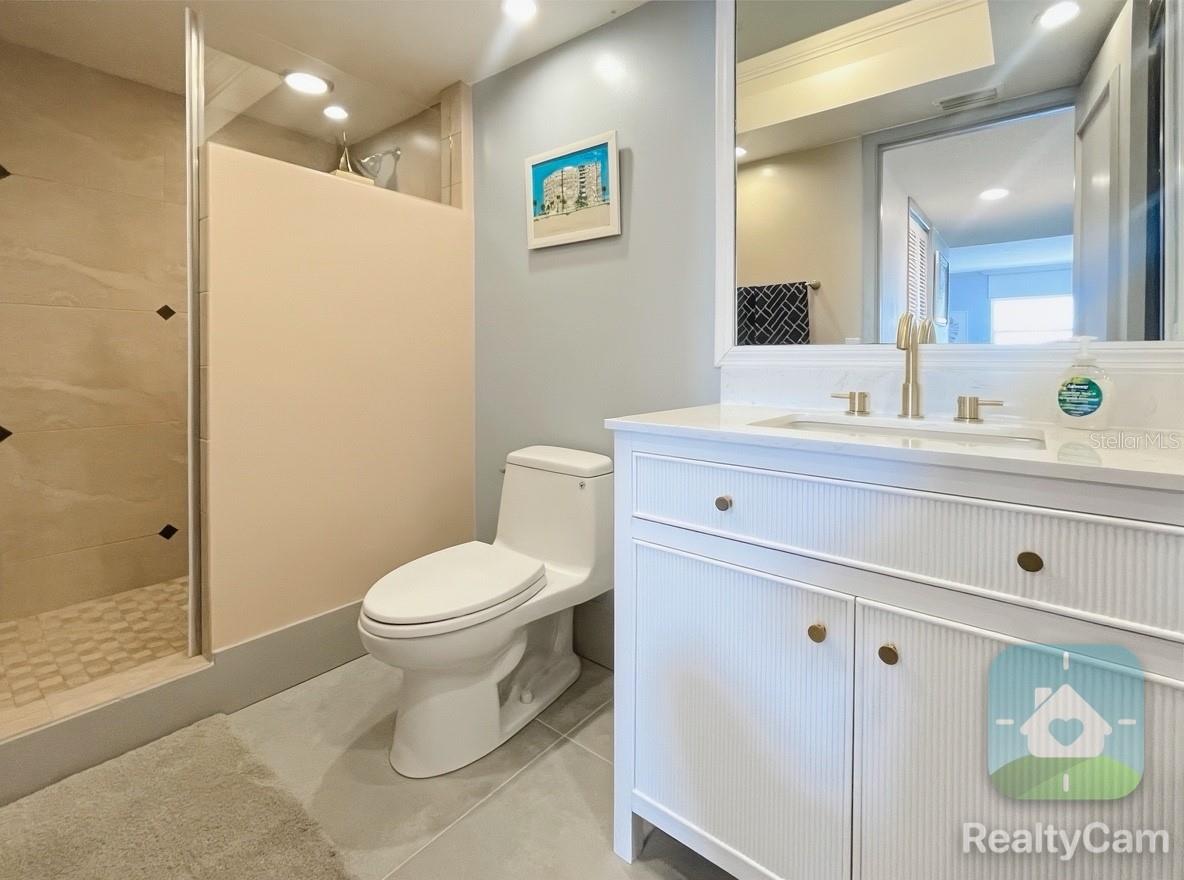 Image 19 of 44 For 17400 Gulf Boulevard B8