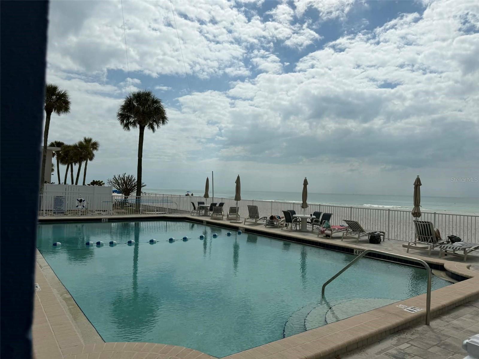 Image 43 of 44 For 17400 Gulf Boulevard B8