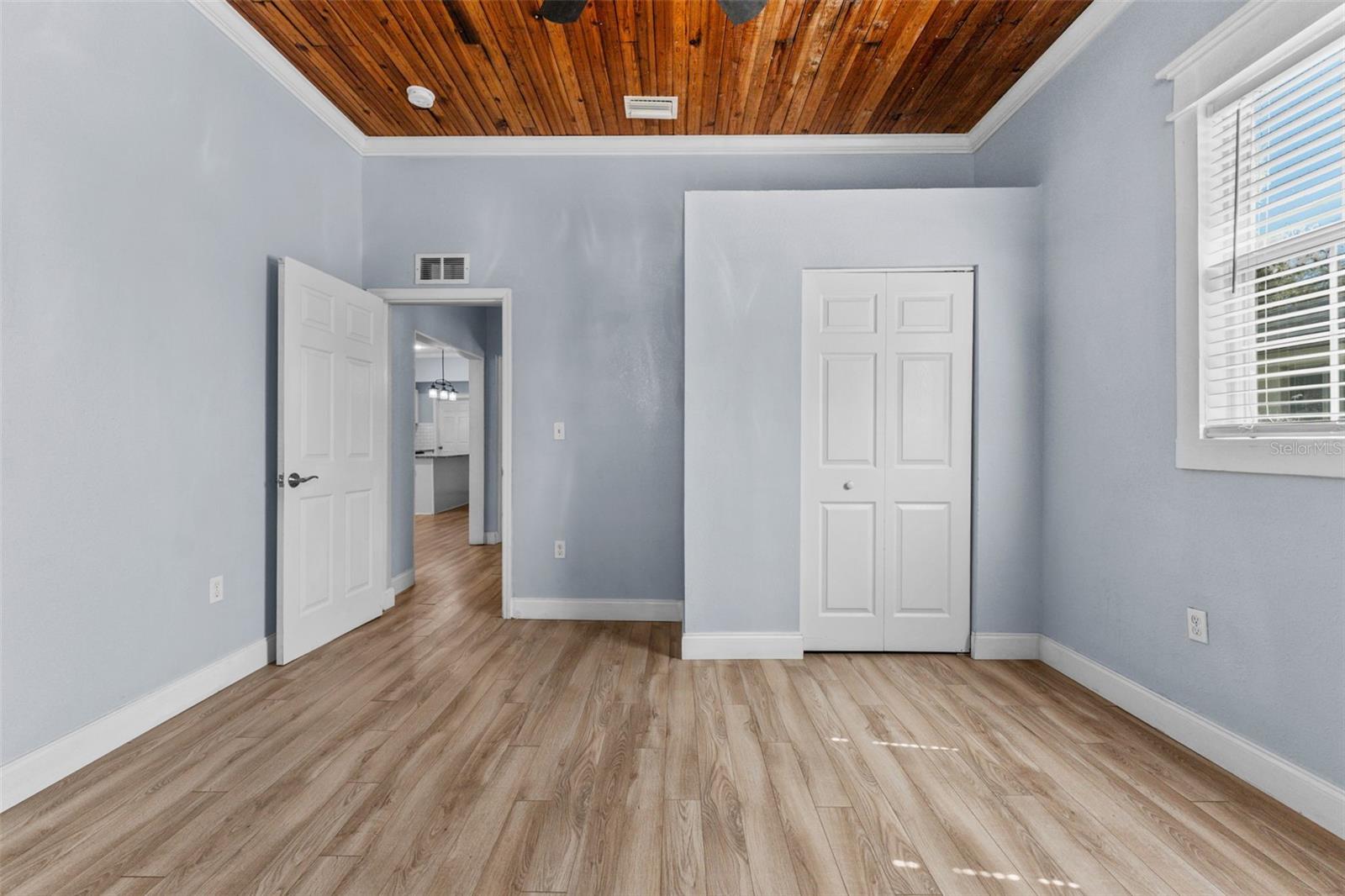 Image 17 of 33 For 3301 12th Street