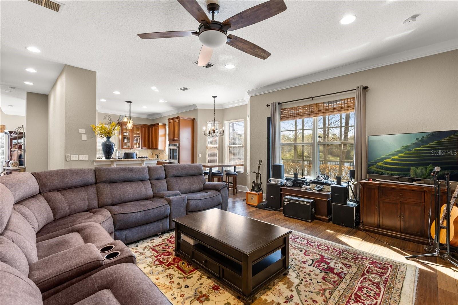 Image 12 of 68 For 2450 Dahlgren Way