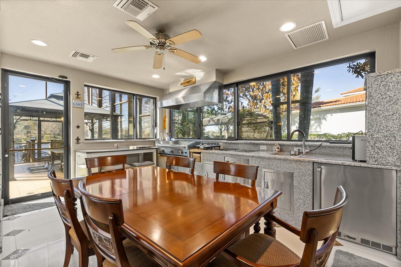 Image 14 of 68 For 2450 Dahlgren Way