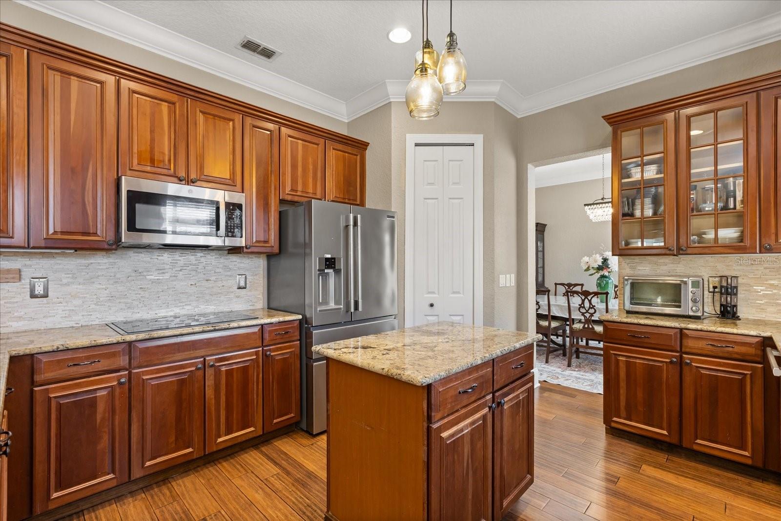 Image 20 of 68 For 2450 Dahlgren Way