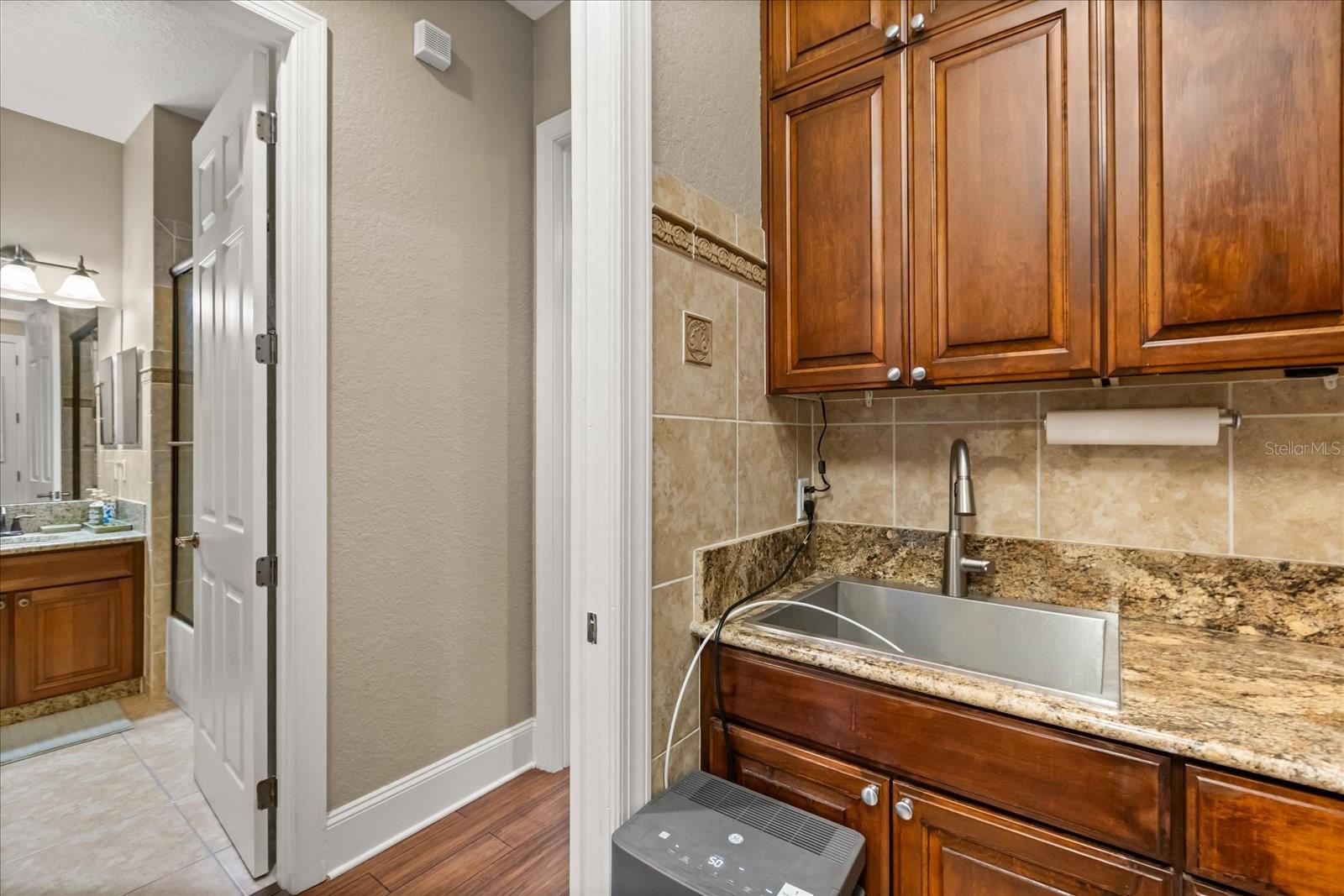 Image 29 of 68 For 2450 Dahlgren Way