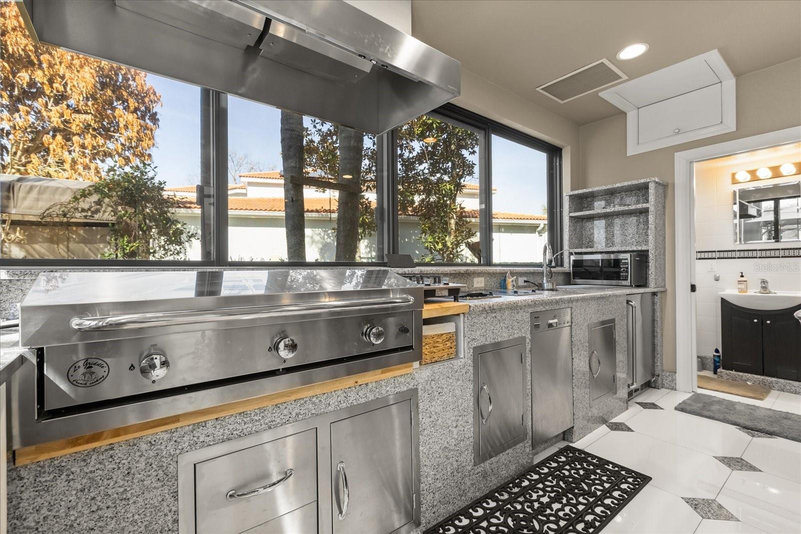 Image 30 of 68 For 2450 Dahlgren Way