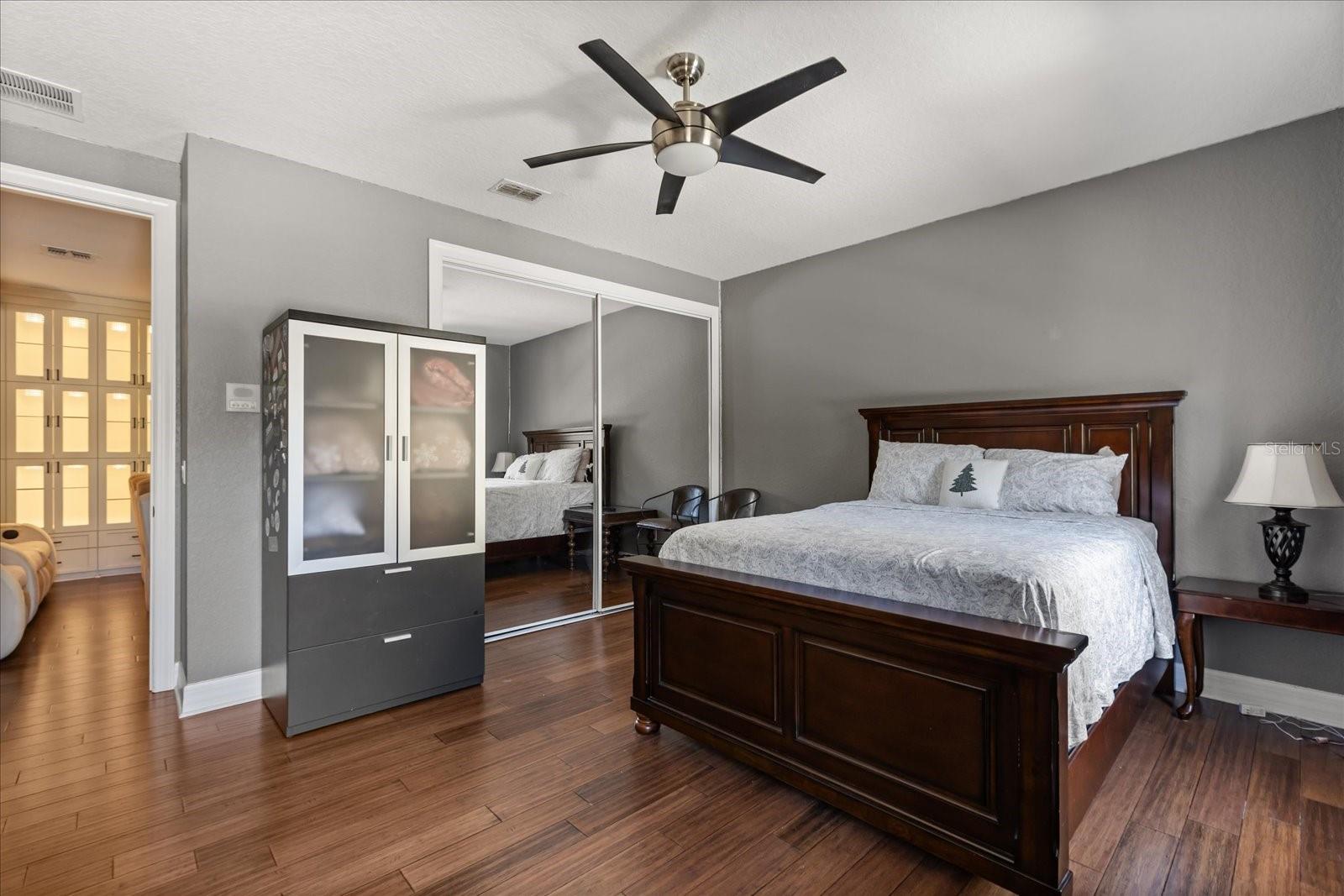 Image 41 of 68 For 2450 Dahlgren Way