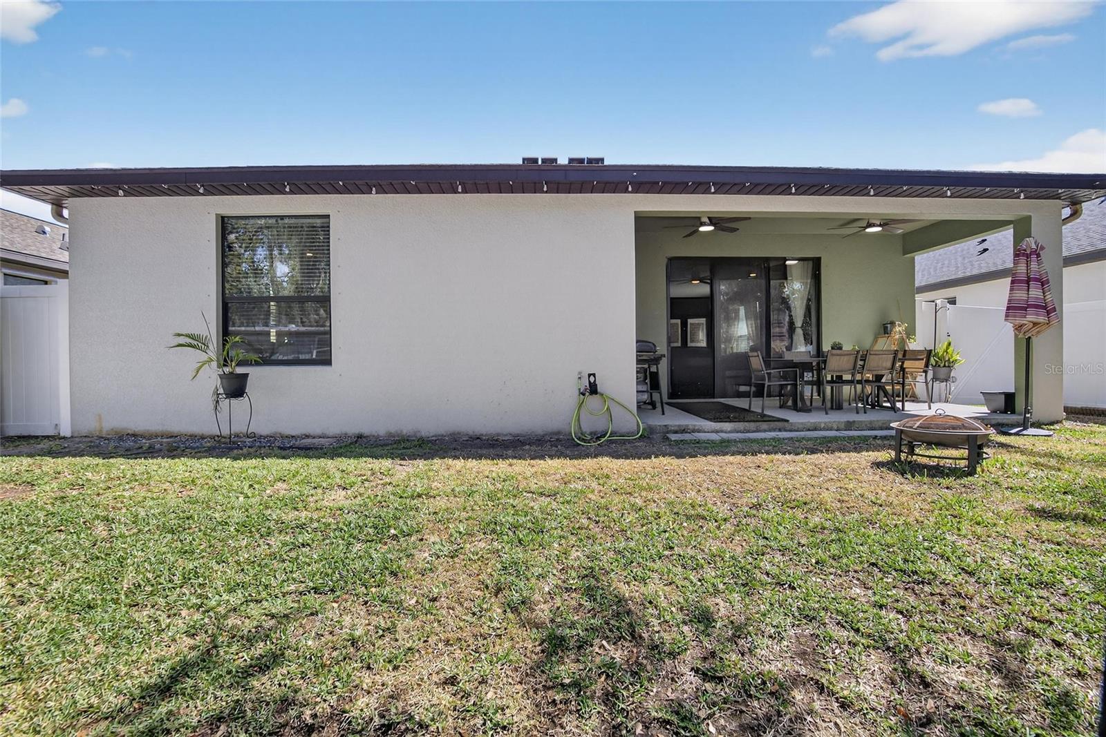 Listing photo id 39 for 11439 Crowne Pointe Street