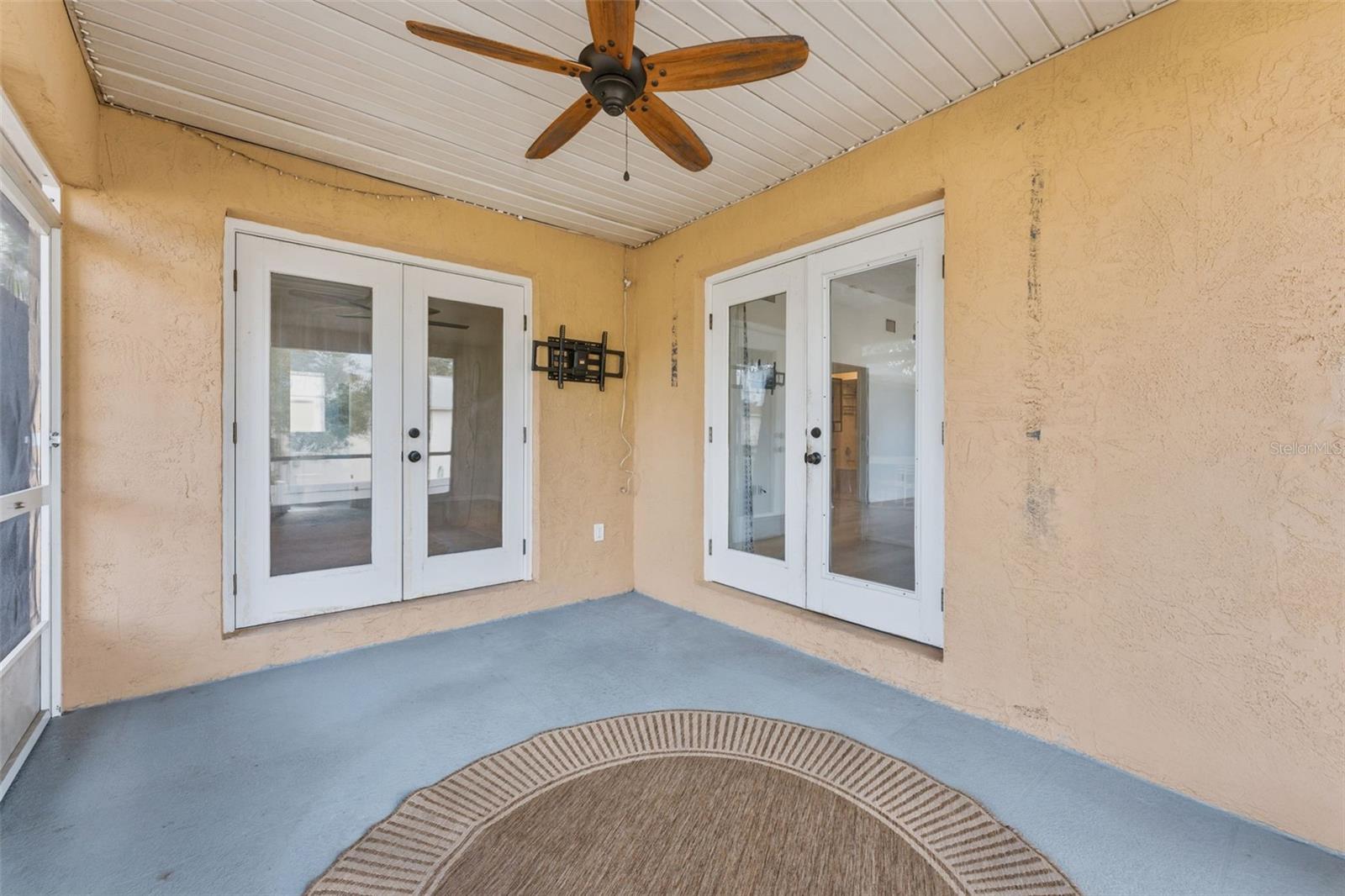 Listing photo id 19 for 7402 Germer Street