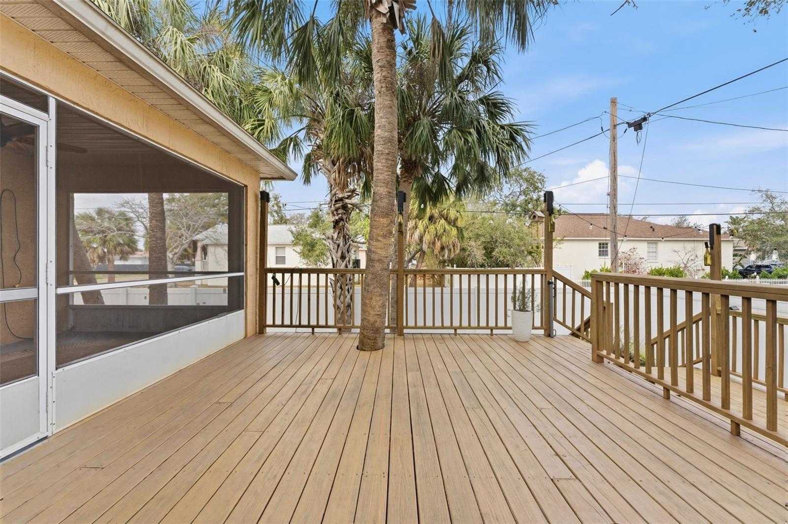 Listing photo id 21 for 7402 Germer Street