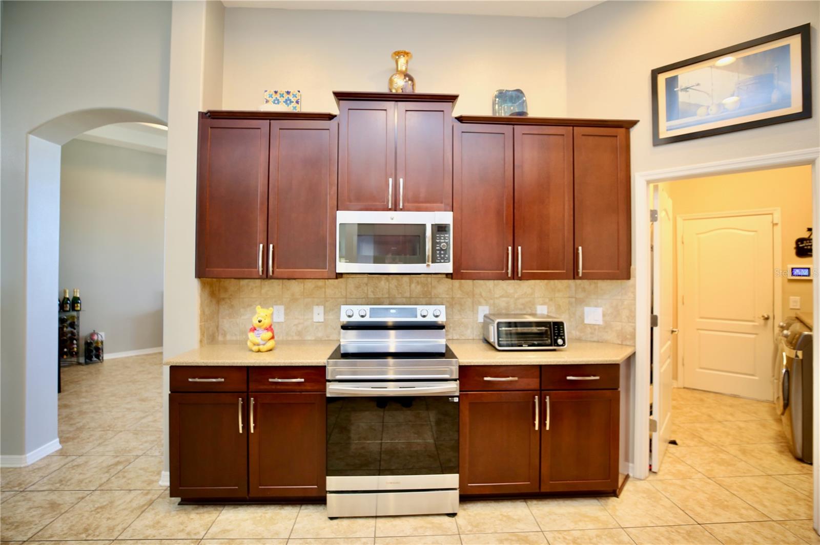 Image 14 of 49 For 10803 Rockledge View Drive