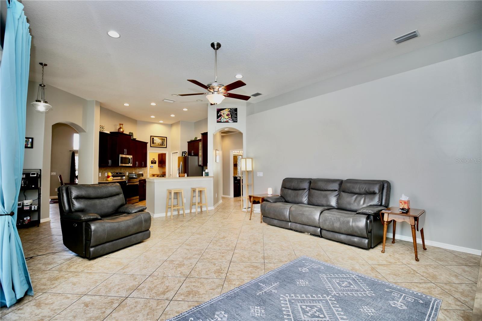 Image 21 of 49 For 10803 Rockledge View Drive