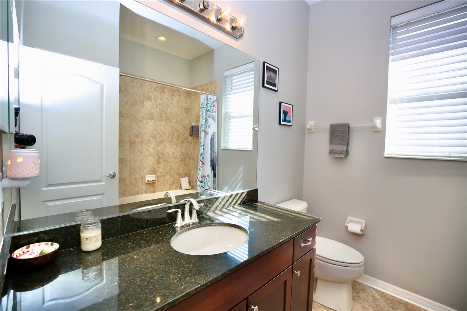 Image 32 of 49 For 10803 Rockledge View Drive