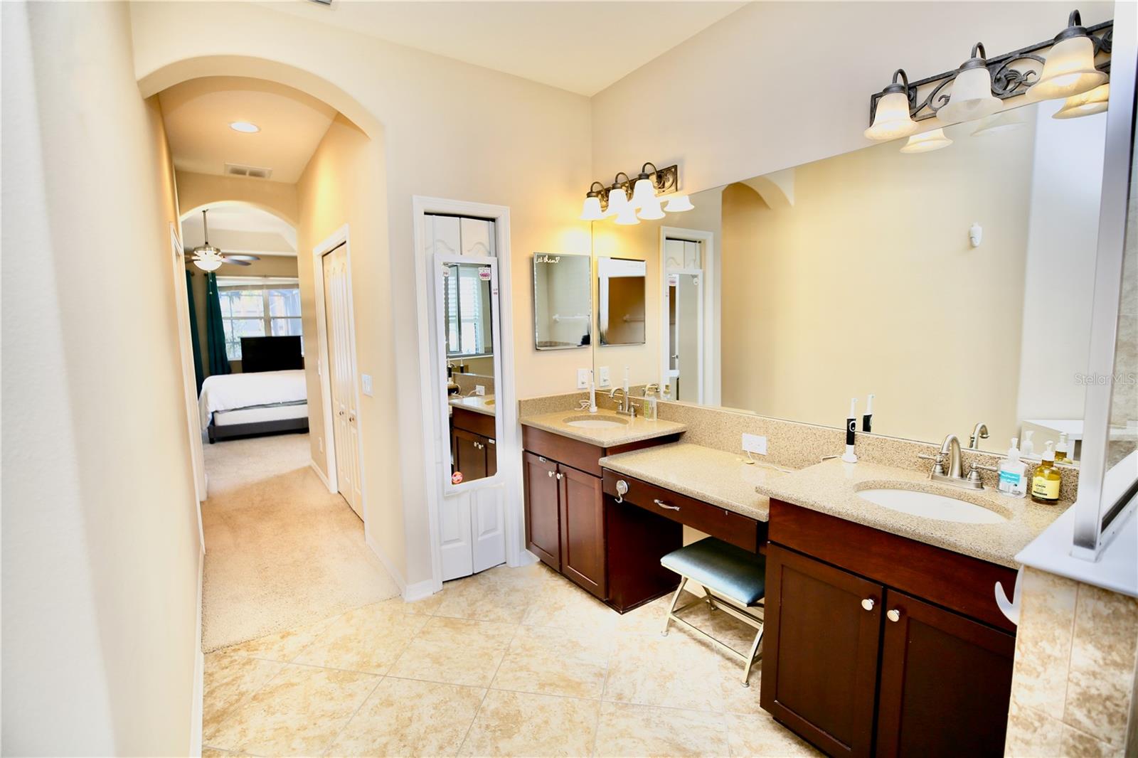 Image 42 of 49 For 10803 Rockledge View Drive