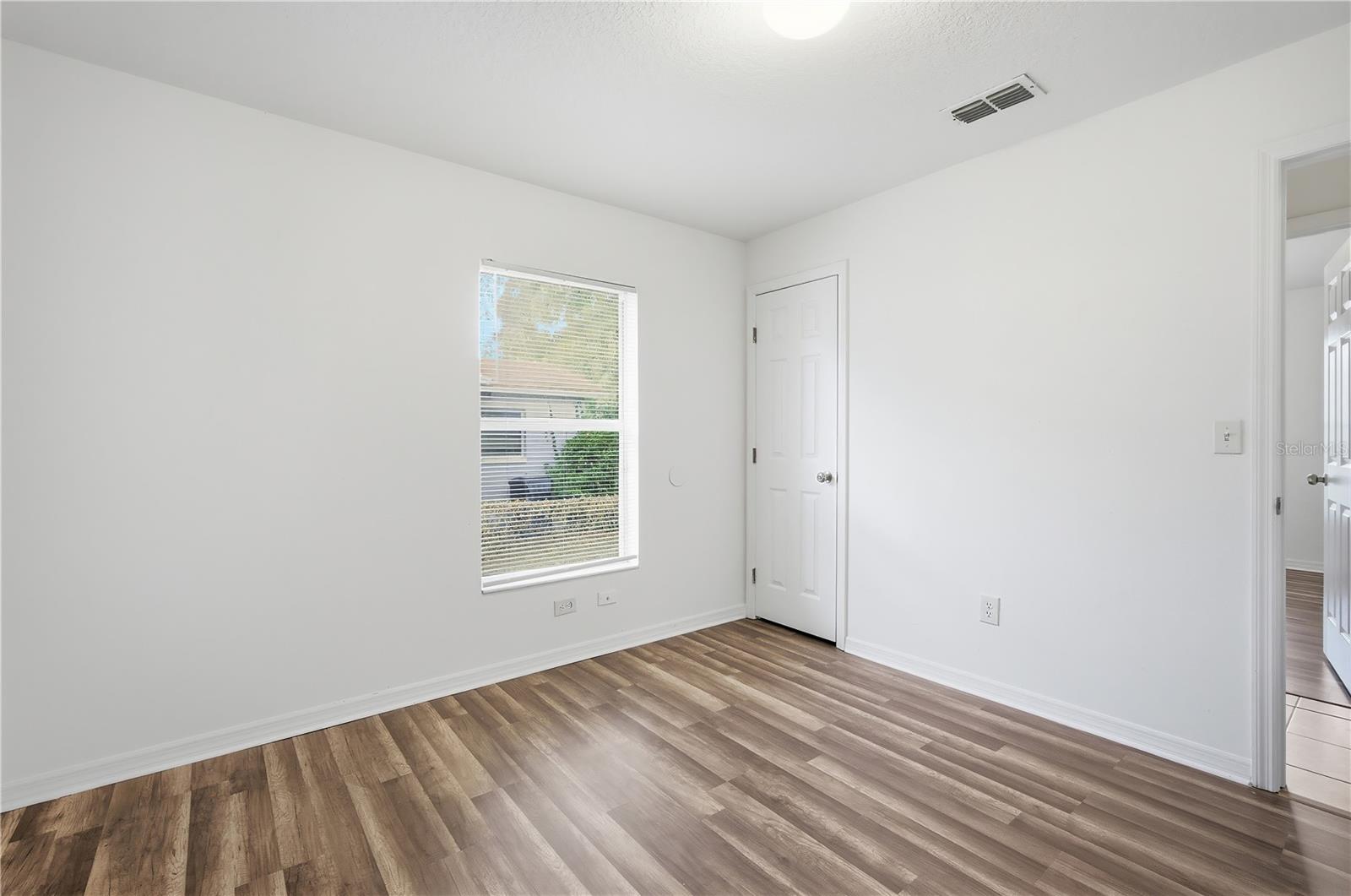 Image 17 of 21 For 3724 38th Avenue