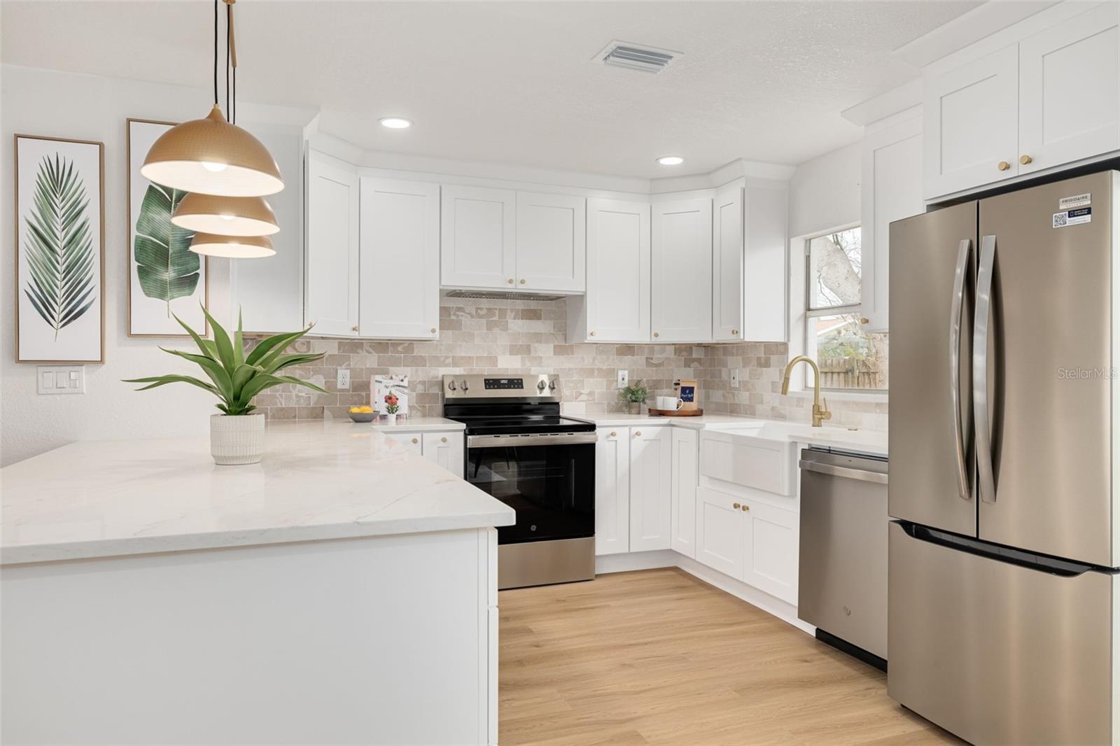 Image 14 of 34 For 12816 128th Avenue