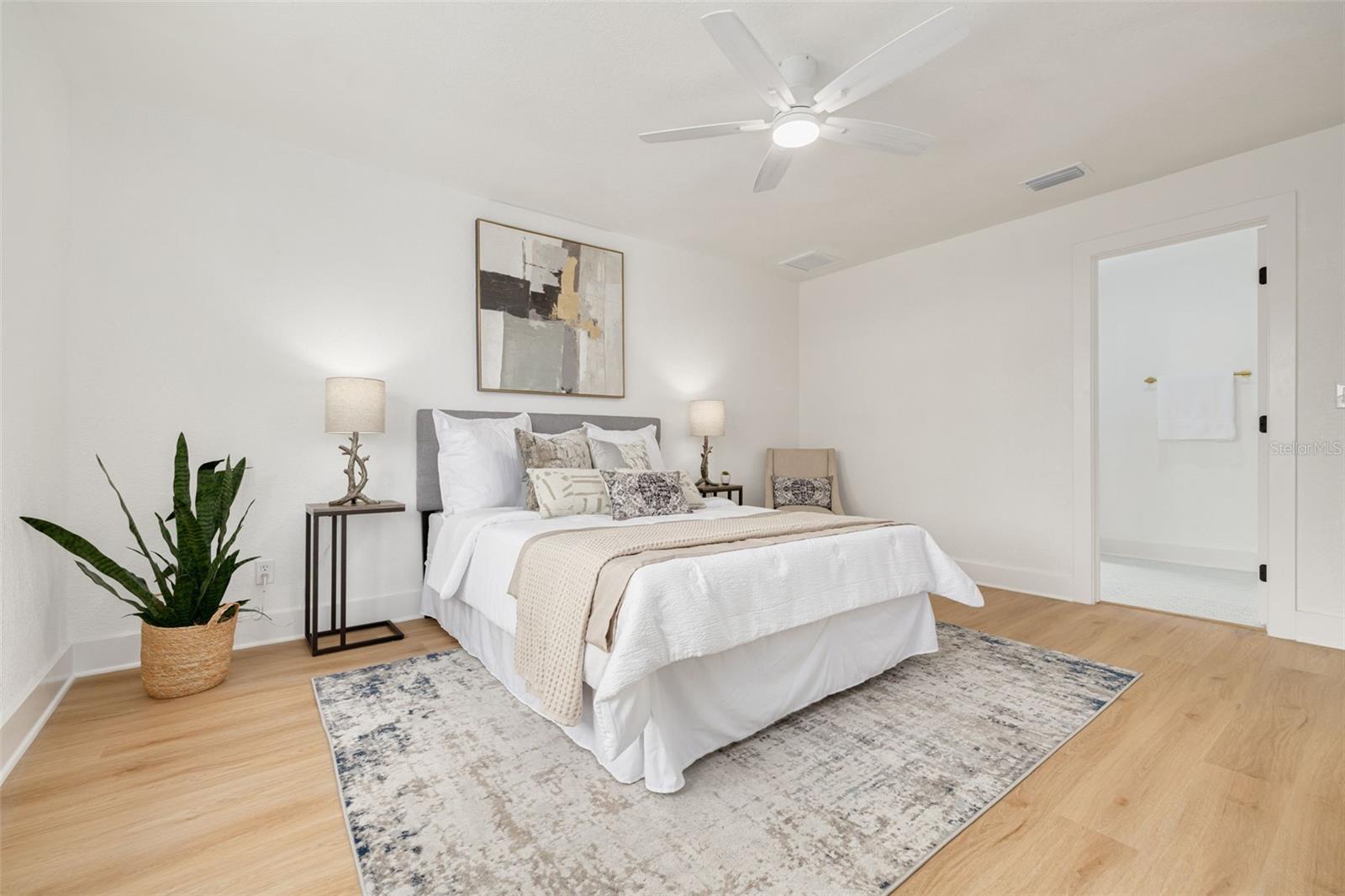 Image 20 of 34 For 12816 128th Avenue