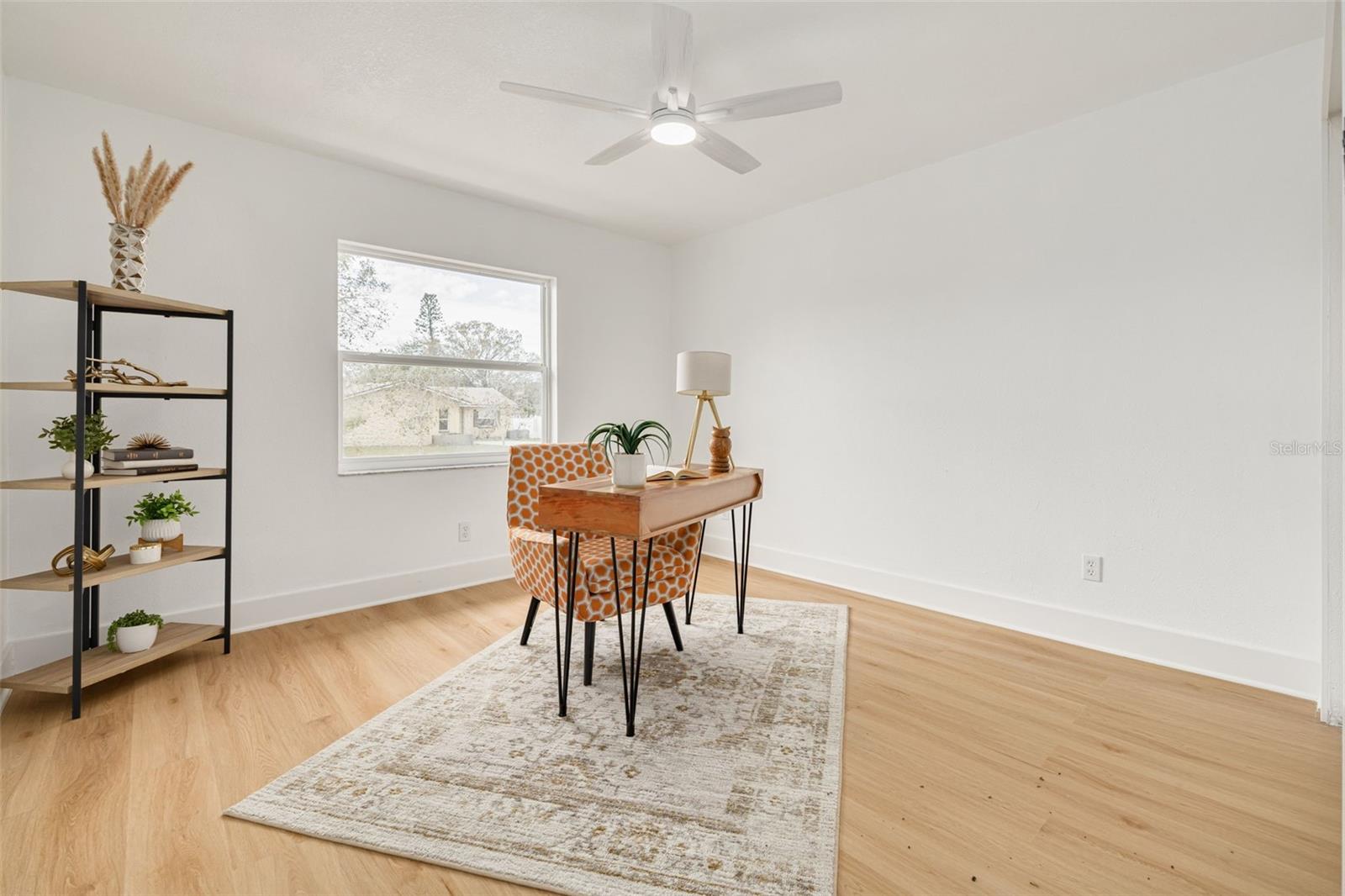 Image 23 of 34 For 12816 128th Avenue