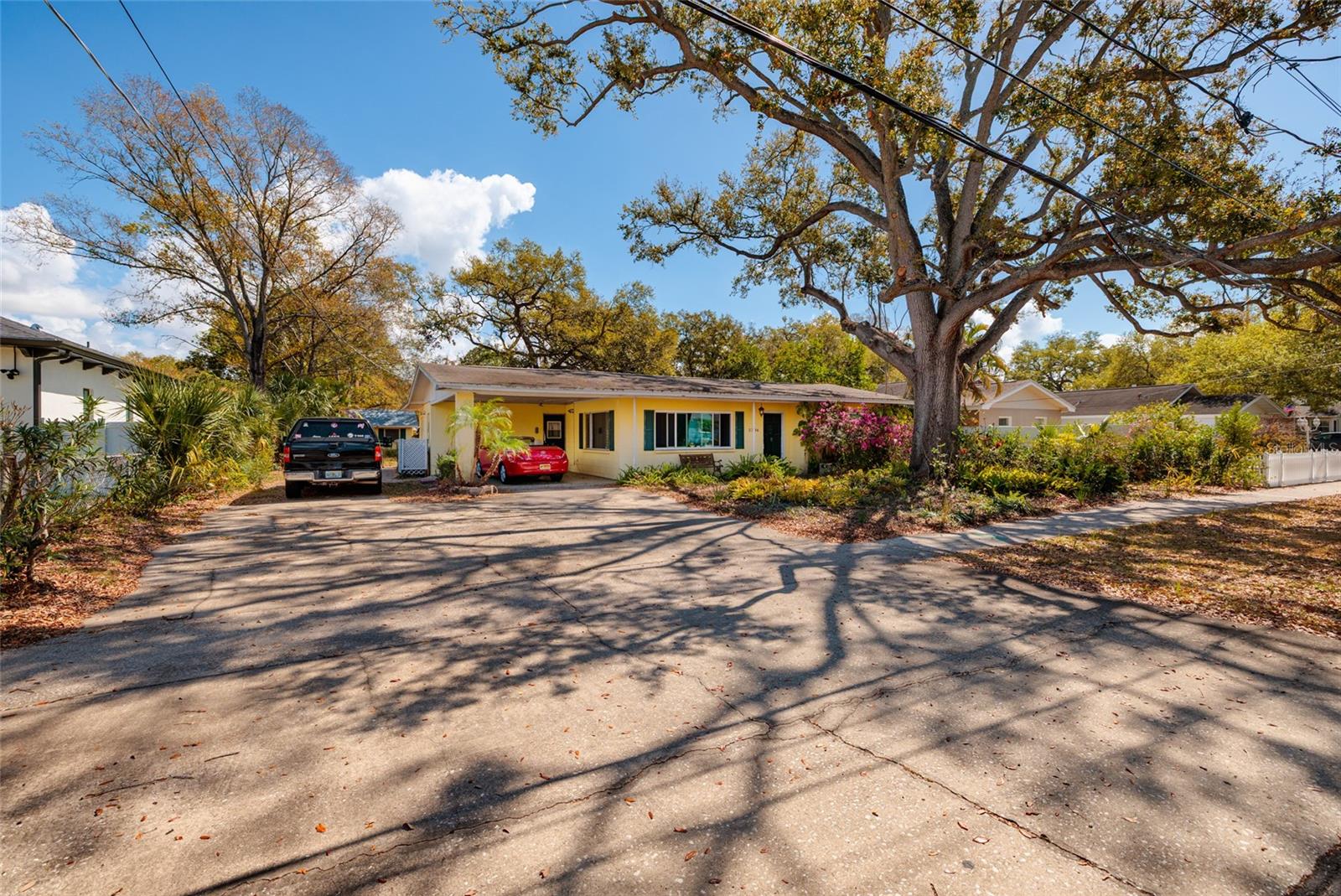 Image 5 of 30 For 2306 Lois Avenue