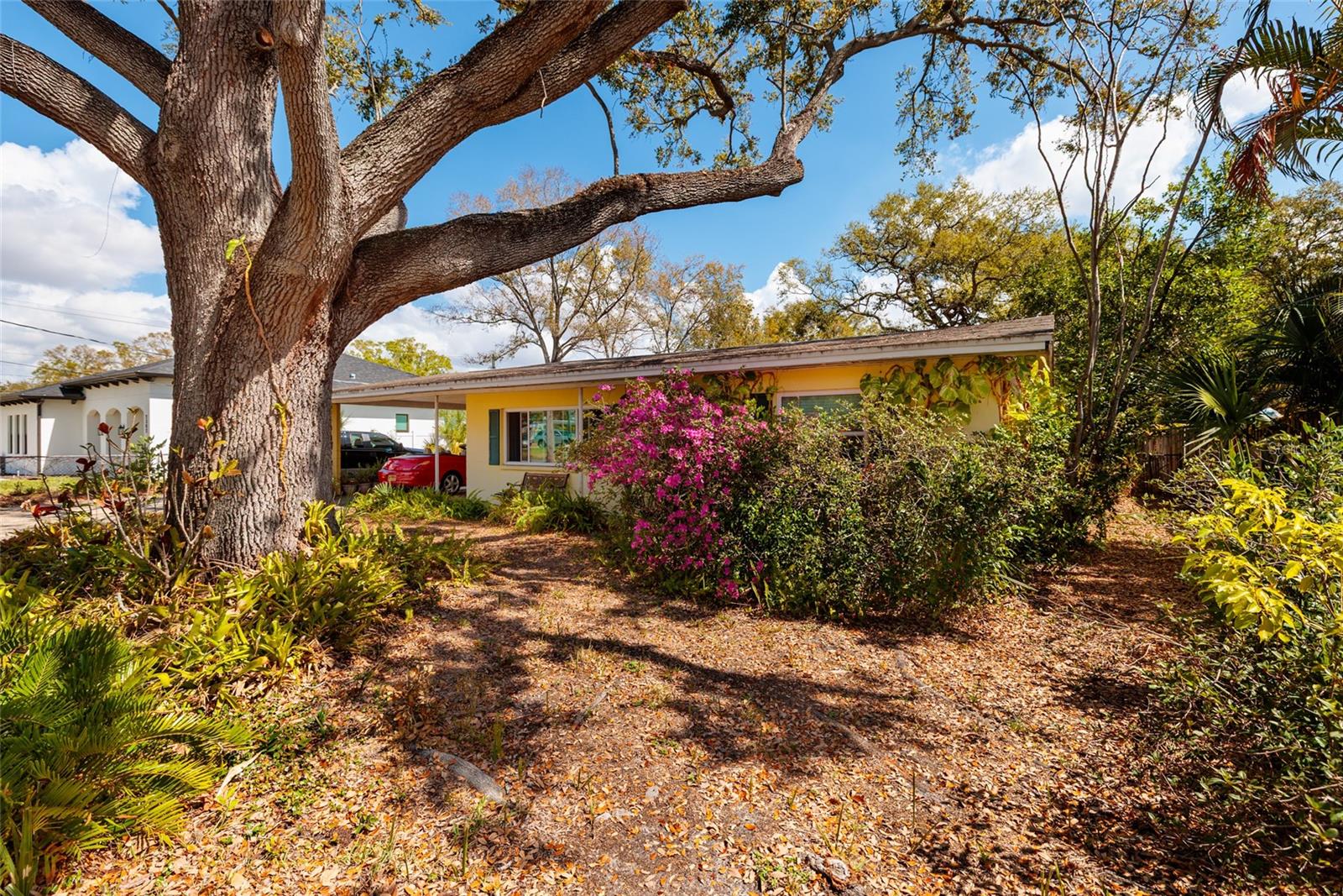 Image 9 of 30 For 2306 Lois Avenue