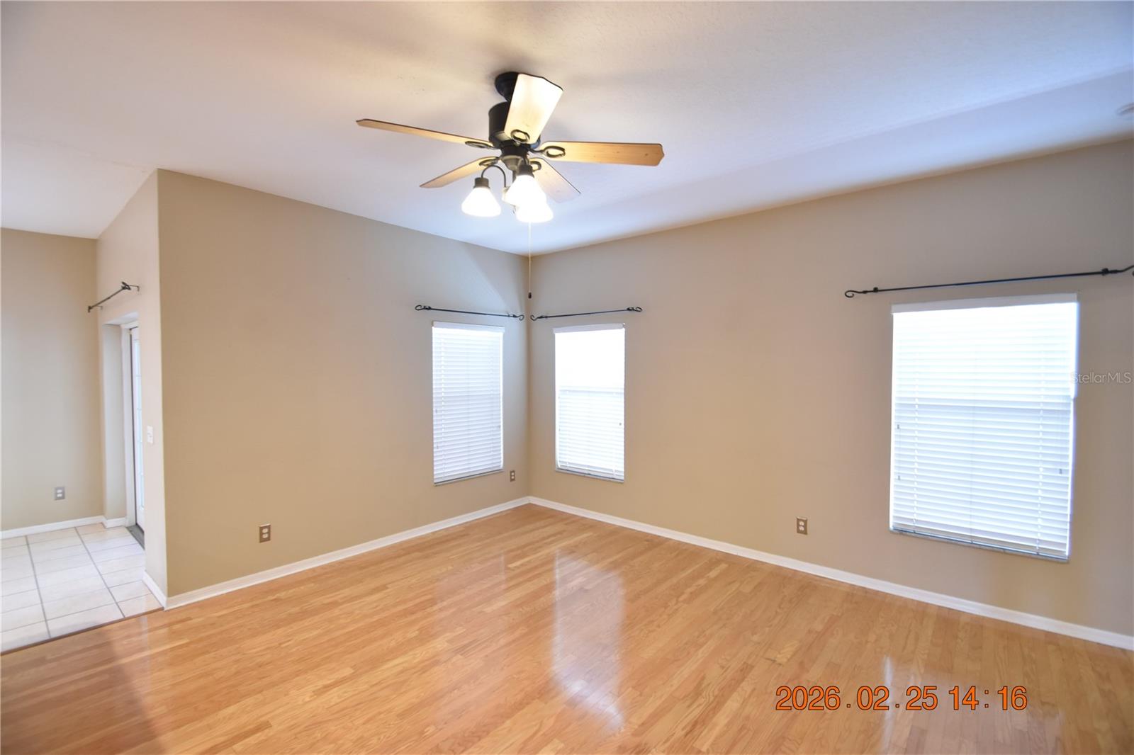 Image 8 of 46 For 813 Parsons Pointe Street