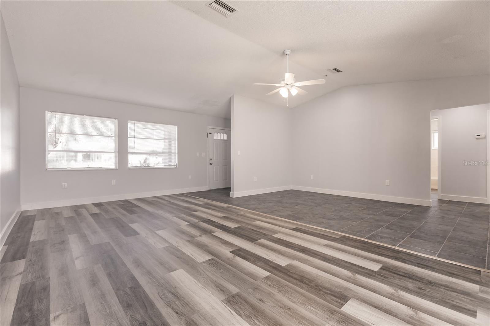 Image 10 of 37 For 11065 Waterford Avenue