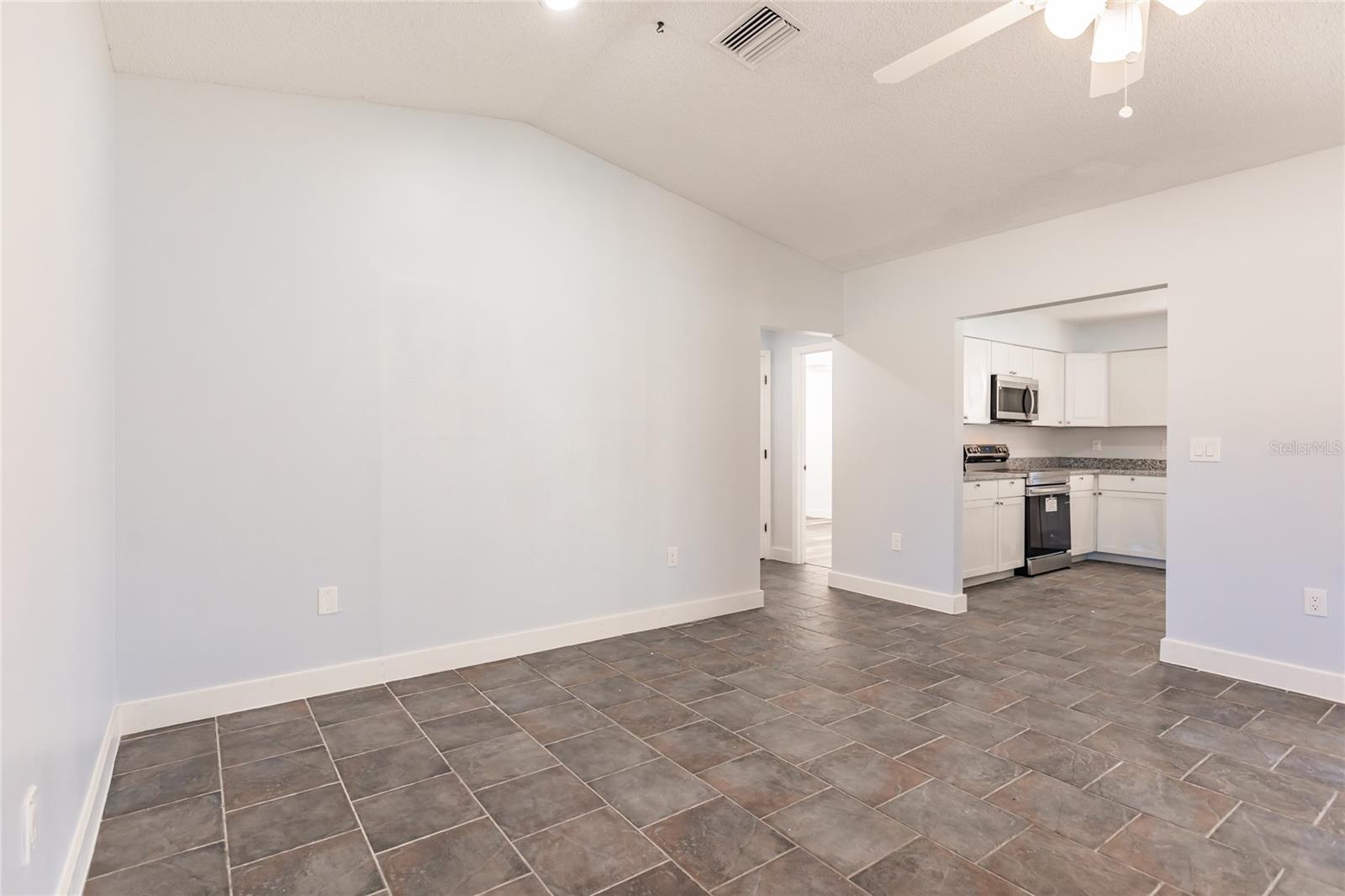 Image 14 of 37 For 11065 Waterford Avenue