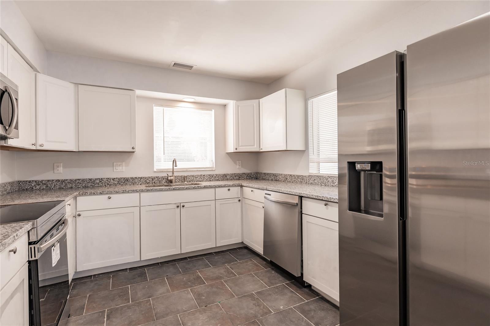 Image 17 of 37 For 11065 Waterford Avenue