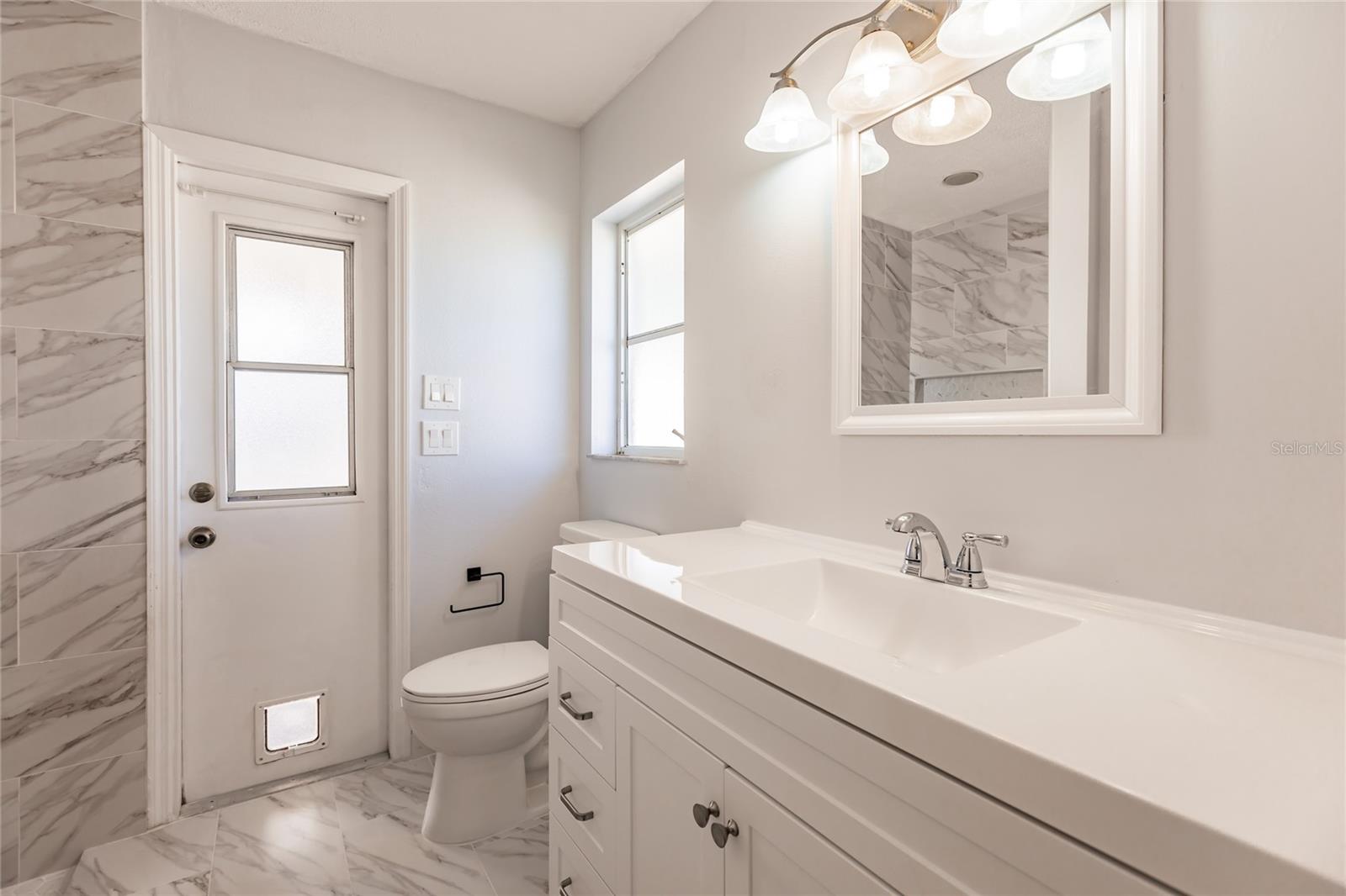 Image 24 of 37 For 11065 Waterford Avenue